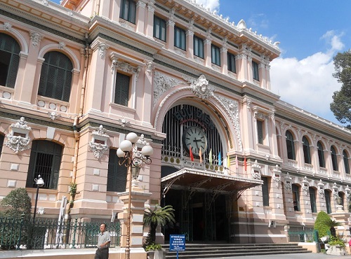 Ngất ngây trước vẻ đẹp và kiến trúc độc đáo của bưu điện Trung Tâm Sài Gòn