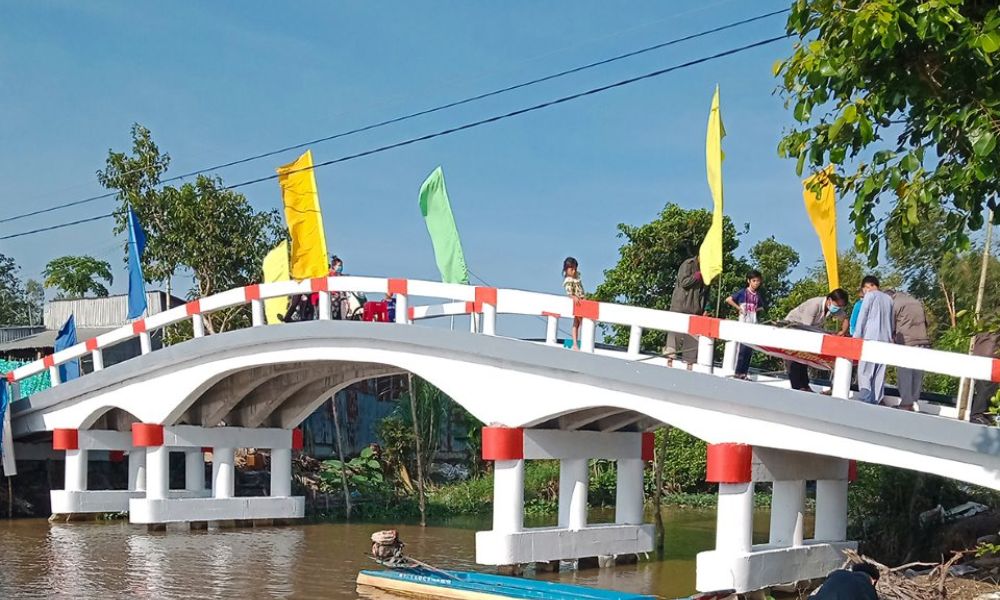 Khánh thành cây cầu cho người dân Thoại Sơn