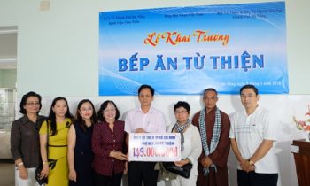 Trần Thu Ngân – CEO Đá Gà Thomo SV388 hỗ trợ tiền cho bếp ăn từ thiện